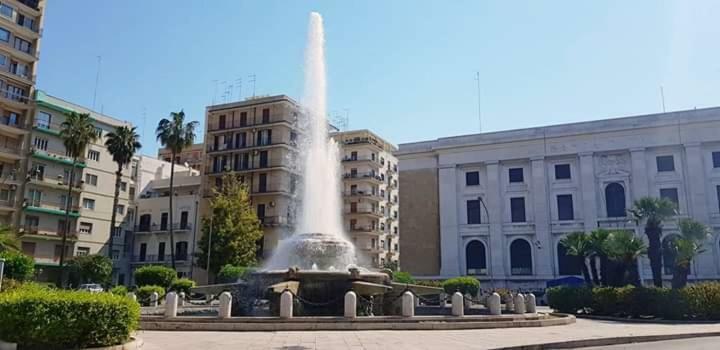 Al Molo Sant'Eligio Hotel Taranto Exterior photo